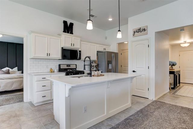 1212 SW 156th Terrace, Oklahoma City, OK 73170