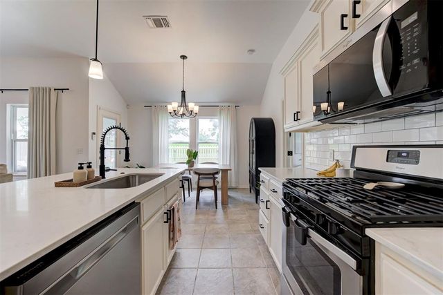1212 SW 156th Terrace, Oklahoma City, OK 73170