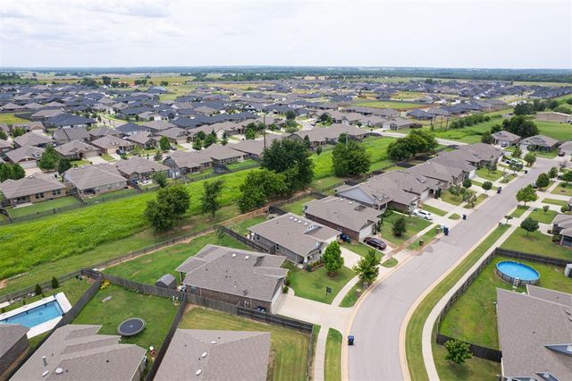 1212 SW 156th Terrace, Oklahoma City, OK 73170