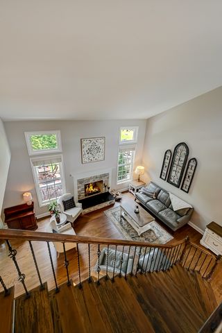 4256 Stableford Lane, Naperville, IL 60564