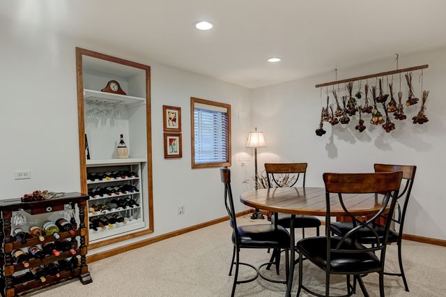 4256 Stableford Lane, Naperville, IL 60564