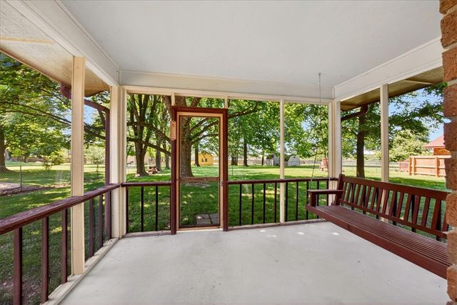 5586 Walden Street, Lowell, AR 72745
