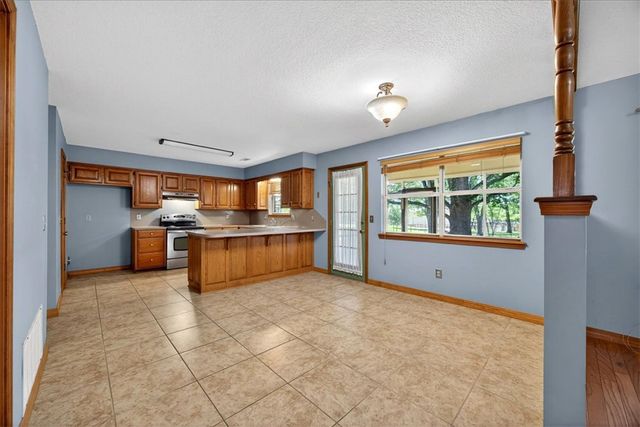 5586 Walden Street, Lowell, AR 72745