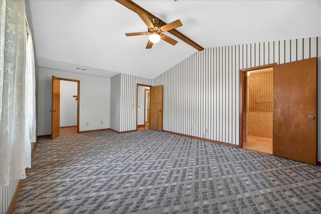 5586 Walden Street, Lowell, AR 72745
