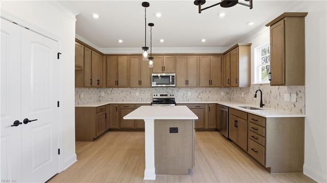 6274 Old Gloucester WAY, Gloucester, VA 23061