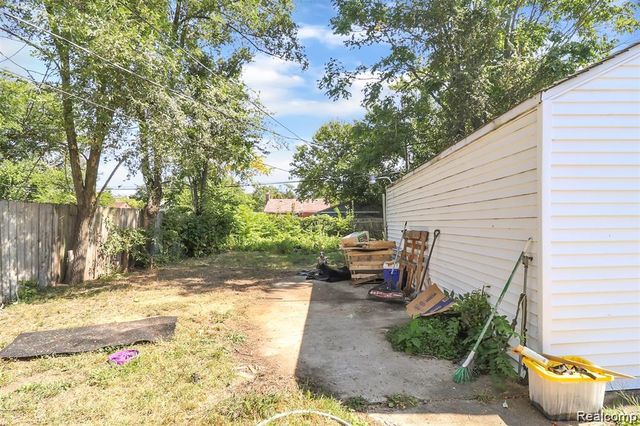 18668 Warwick Street, Detroit, MI 48219