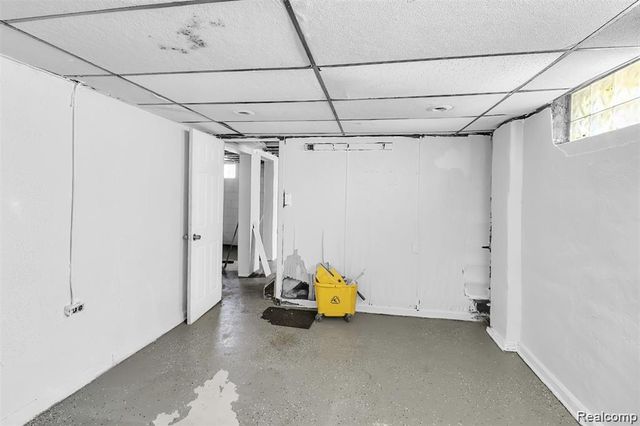 18668 Warwick Street, Detroit, MI 48219