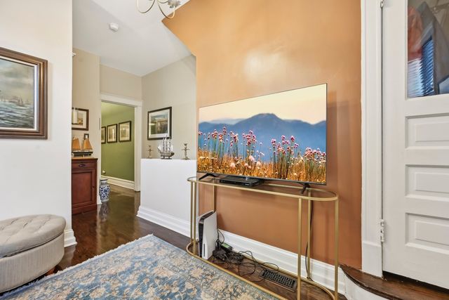 4914 S Washington Park Court, Chicago, IL 60615