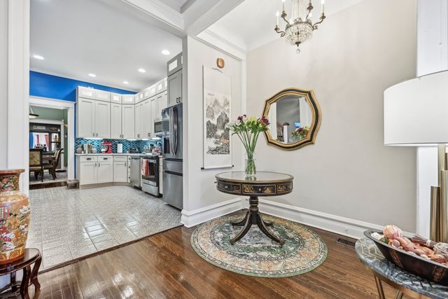 4914 S Washington Park Court, Chicago, IL 60615