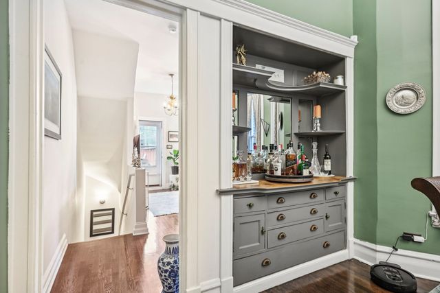 4914 S Washington Park Court, Chicago, IL 60615