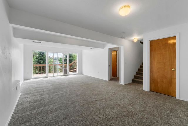 808 E Country Hill Ct, Spokane, WA 99208