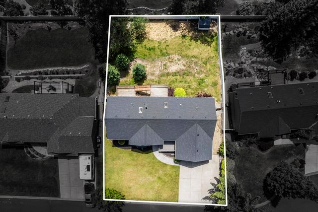 808 E Country Hill Ct, Spokane, WA 99208