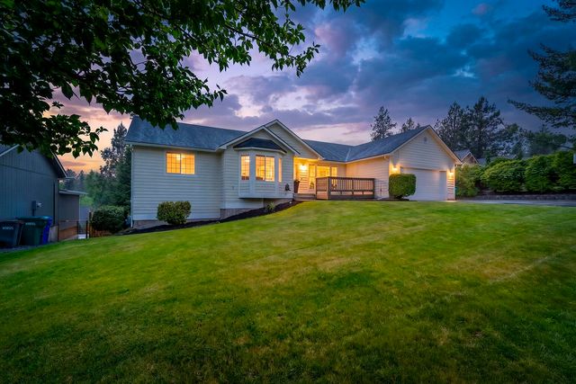 808 E Country Hill Ct, Spokane, WA 99208
