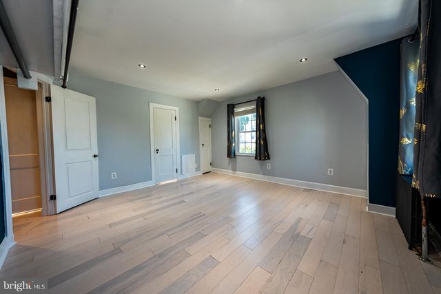 7 CEDARWOOD RD, Catonsville, MD 21228