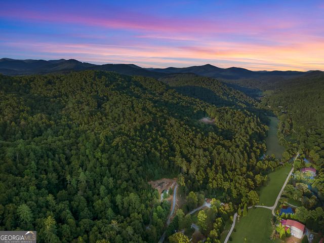 1063 Rickman Airfield Road, Clayton, GA 30525