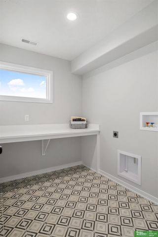 19606 Jaynes Street, Elkhorn, NE 68022