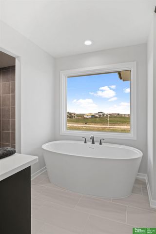 19606 Jaynes Street, Elkhorn, NE 68022