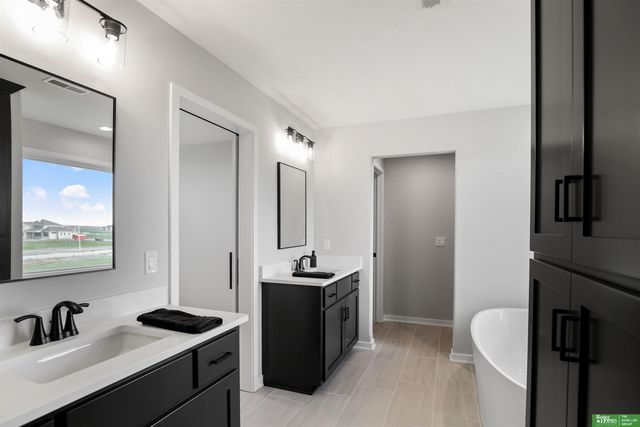 19606 Jaynes Street, Elkhorn, NE 68022