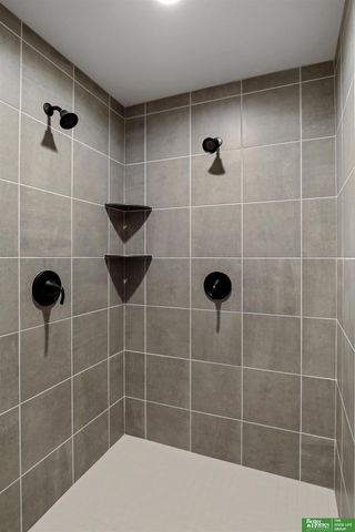 19606 Jaynes Street, Elkhorn, NE 68022