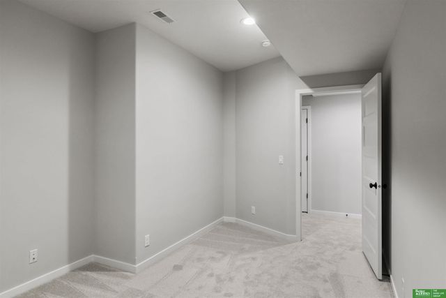 19606 Jaynes Street, Elkhorn, NE 68022