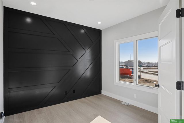 19606 Jaynes Street, Elkhorn, NE 68022