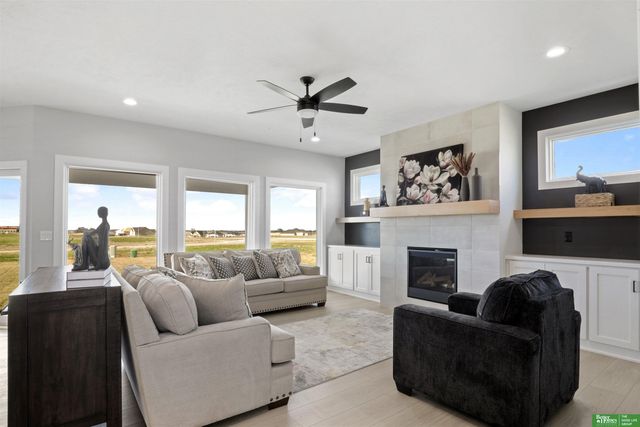 19606 Jaynes Street, Elkhorn, NE 68022