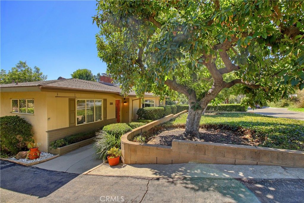 1914 Lyans Drive, La Canada Flintridge, CA 91011 — photo 5