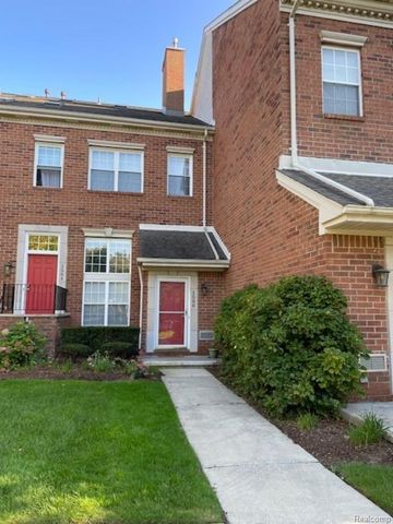 1566 MARYLAND CLUB Drive, Royal Oak, MI 48067