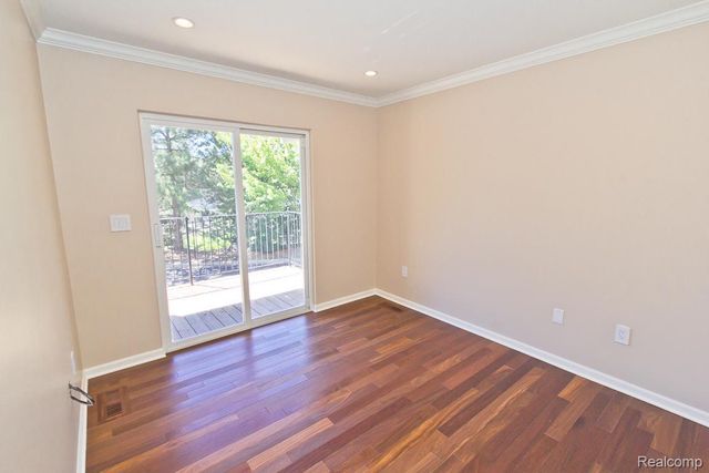 1566 MARYLAND CLUB Drive, Royal Oak, MI 48067