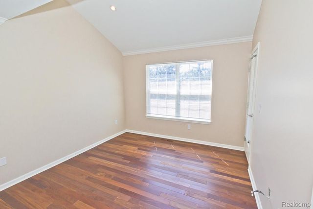 1566 MARYLAND CLUB Drive, Royal Oak, MI 48067