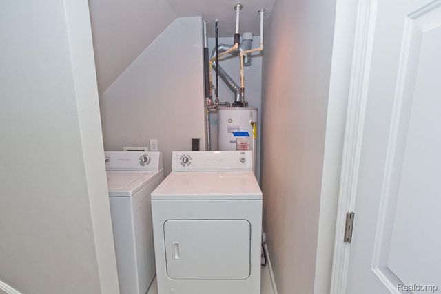 1566 MARYLAND CLUB Drive, Royal Oak, MI 48067