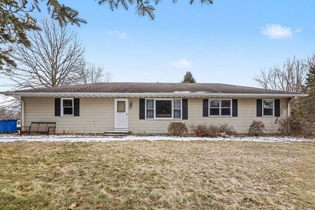 133 Walker Drive, Bedford Twp, MI 49017