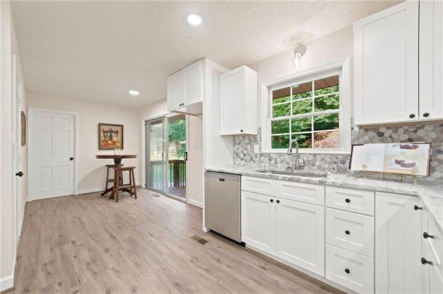 7215 Sinyard Road, Lithia Springs, GA 30122