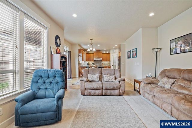 2454 Egret Av SE, Salem, OR 97306