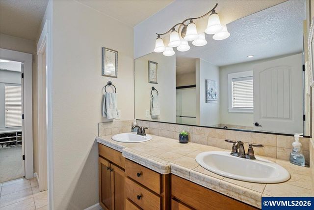 2454 Egret Av SE, Salem, OR 97306