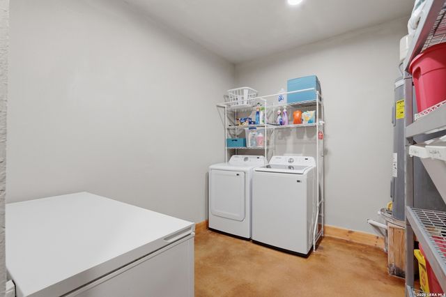 15157 MILLER RD, St Hedwig, TX 78152