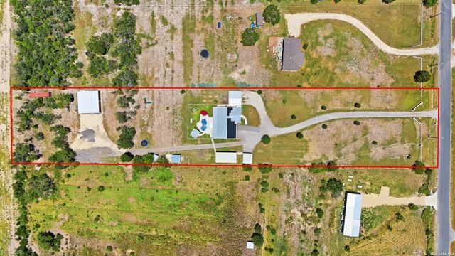15157 MILLER RD, St Hedwig, TX 78152