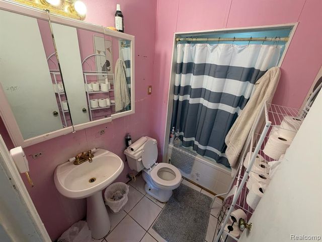 7003 Lozier Avenue, Warren, MI 48091