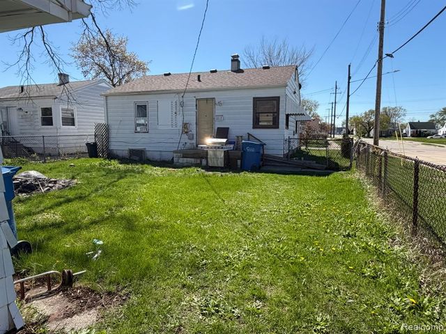 7003 Lozier Avenue, Warren, MI 48091