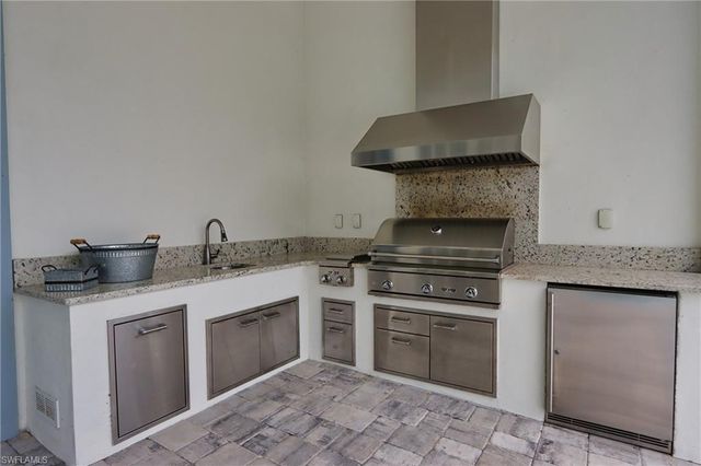 6262 Union Island WAY, Naples, FL 34113