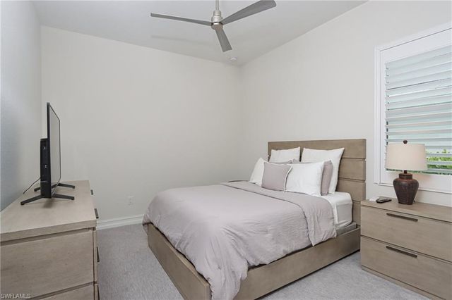 6262 Union Island WAY, Naples, FL 34113