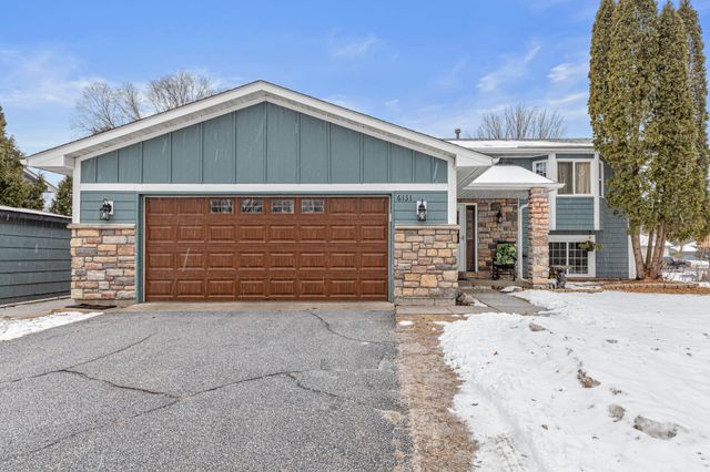 6131 Egg Lake Road N, Hugo, MN 55038