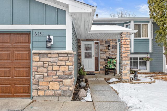 6131 Egg Lake Road N, Hugo, MN 55038