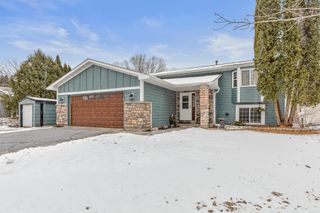 6131 Egg Lake Road N, Hugo, MN 55038