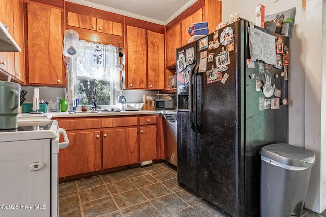 402 E 2nd Avenue, Chadbourn, NC 28431