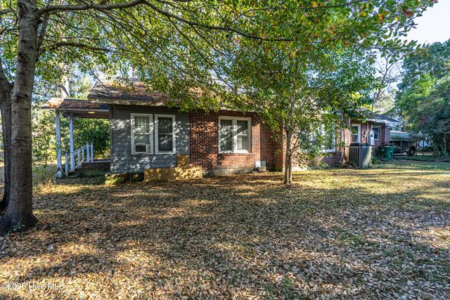 402 E 2nd Avenue, Chadbourn, NC 28431