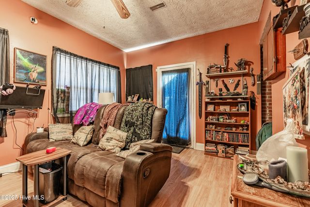 402 E 2nd Avenue, Chadbourn, NC 28431