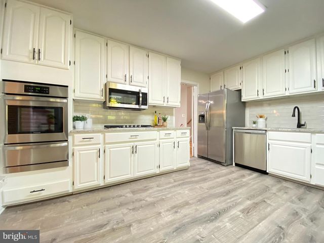 11509 PARKEDGE DR, Rockville, MD 20852