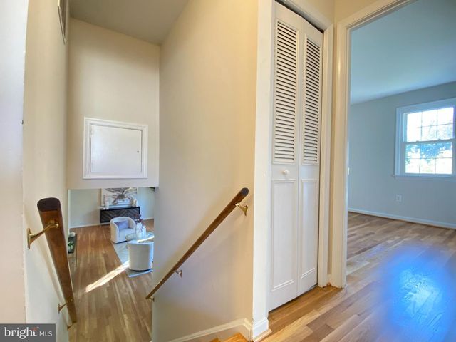 11509 PARKEDGE DR, Rockville, MD 20852