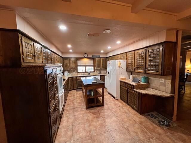 901 S Barkley Street, Spearman, TX 79081